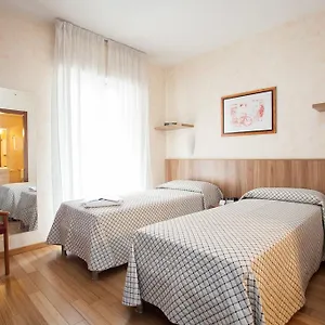 *** Aparthotel Desenzano Itálie